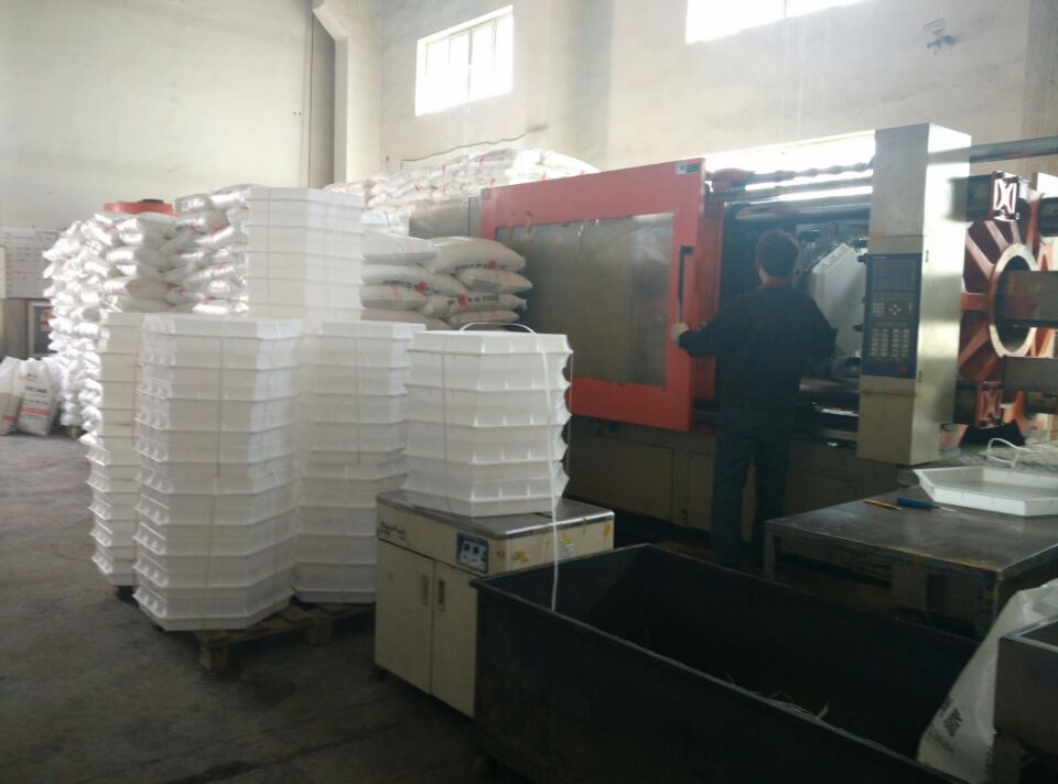 塑料模具生产车间